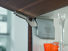 малый поворотный подъемный механизм blum aventos hk-s1, 220-500 заглушки серого цвета 