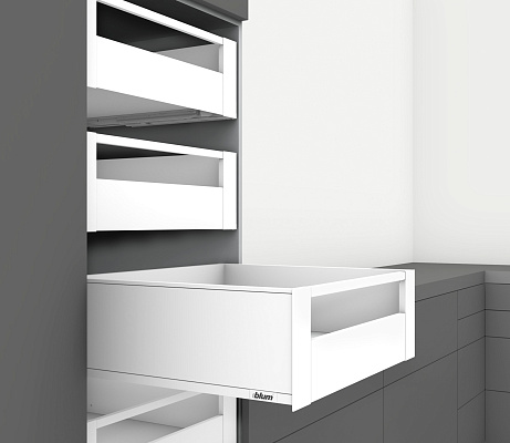 фото legrabox pure c,высокий внутр,панель с релингом,400 мм,белый шелк